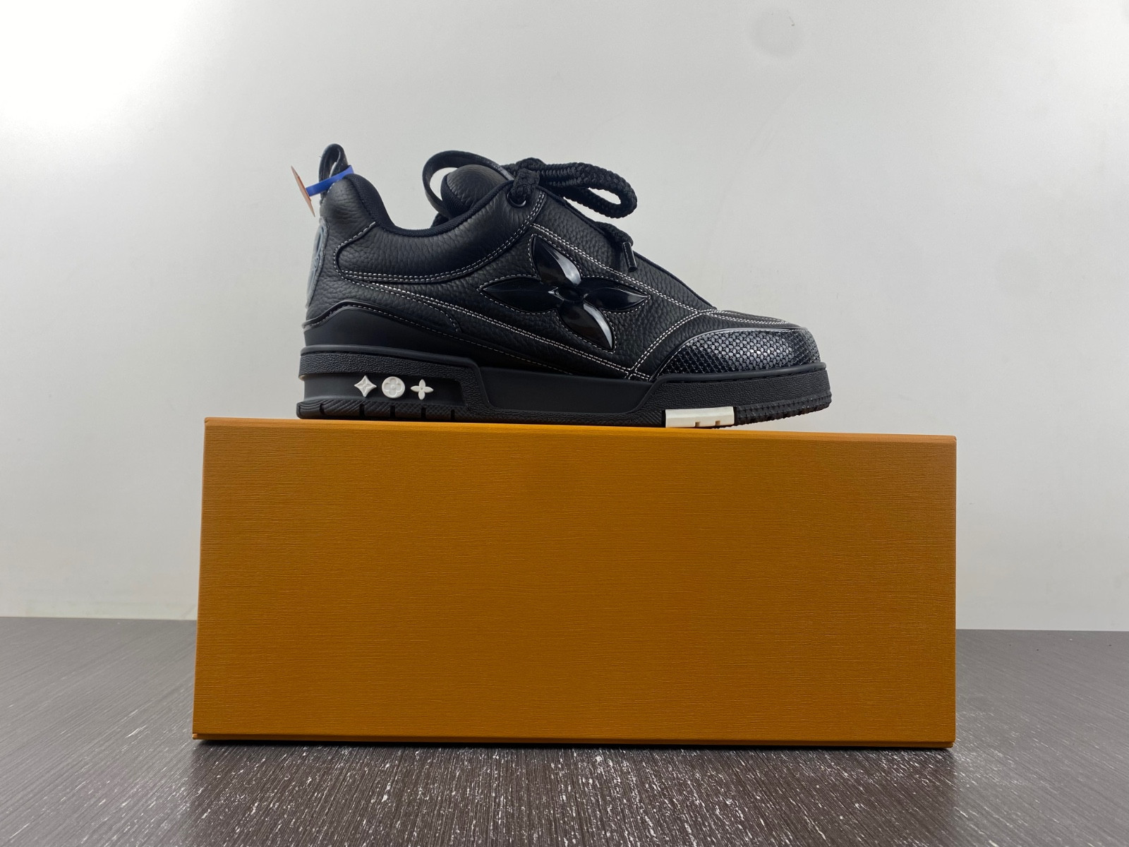 lwe skate sneaker