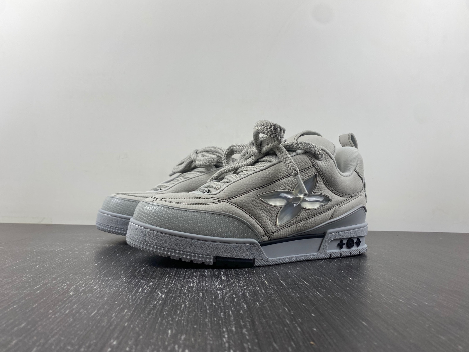 lwe skate sneaker
