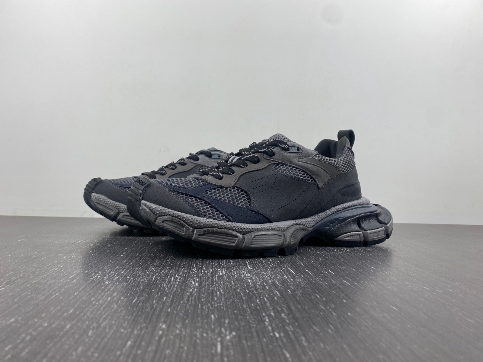 Ba*len*cia*ga men''s 3xl sneaker