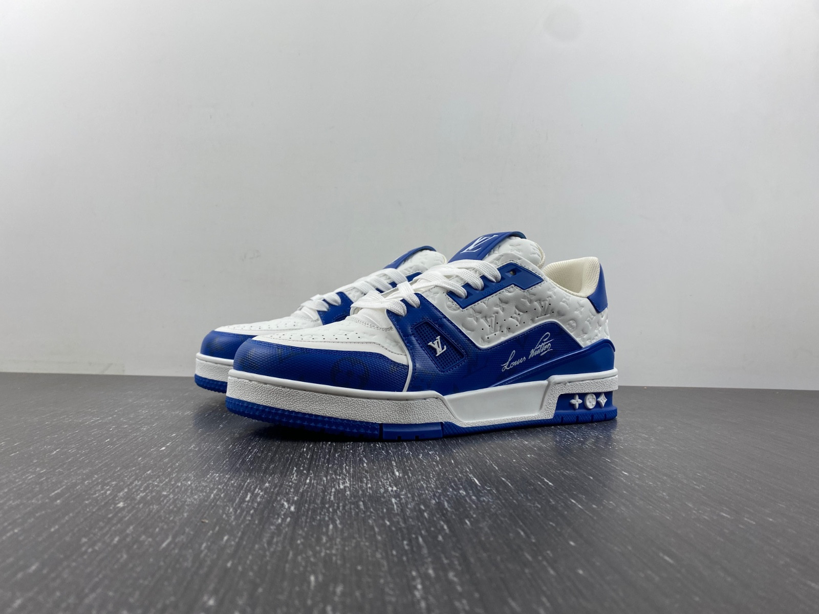 lwe sneaker