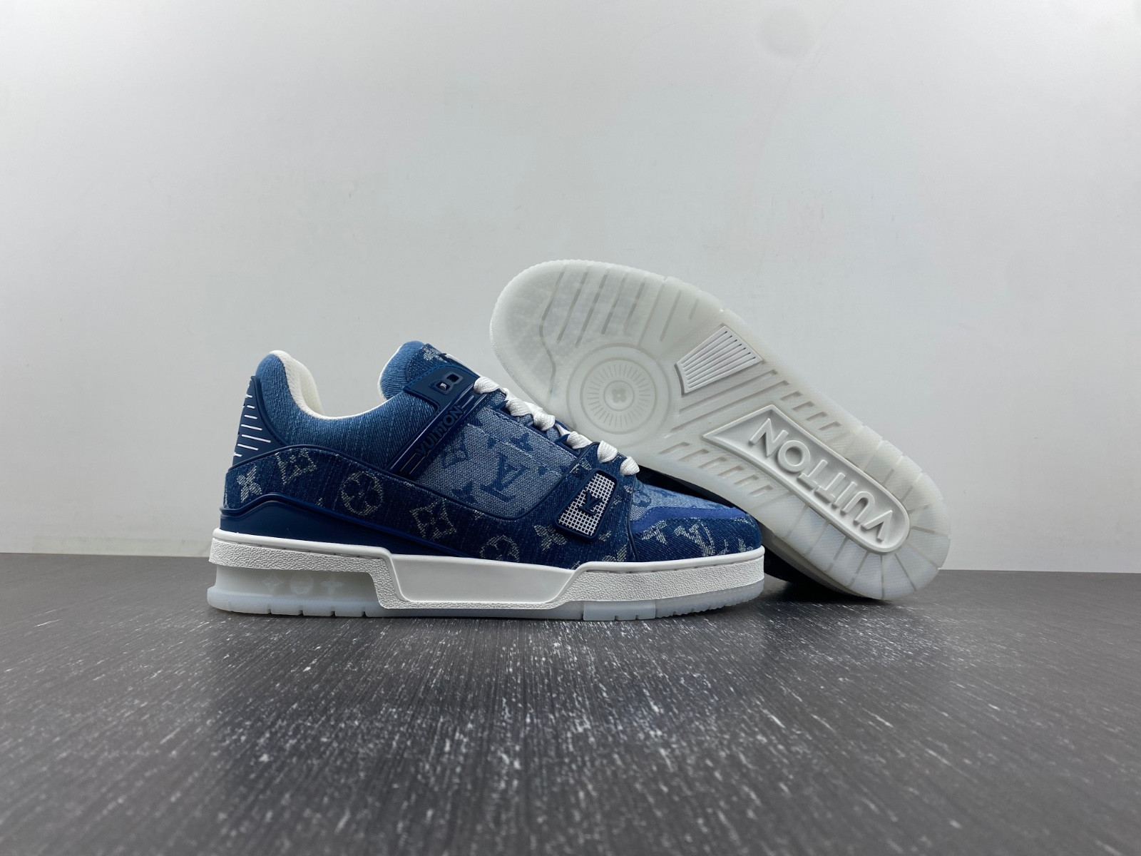lwe sneaker
