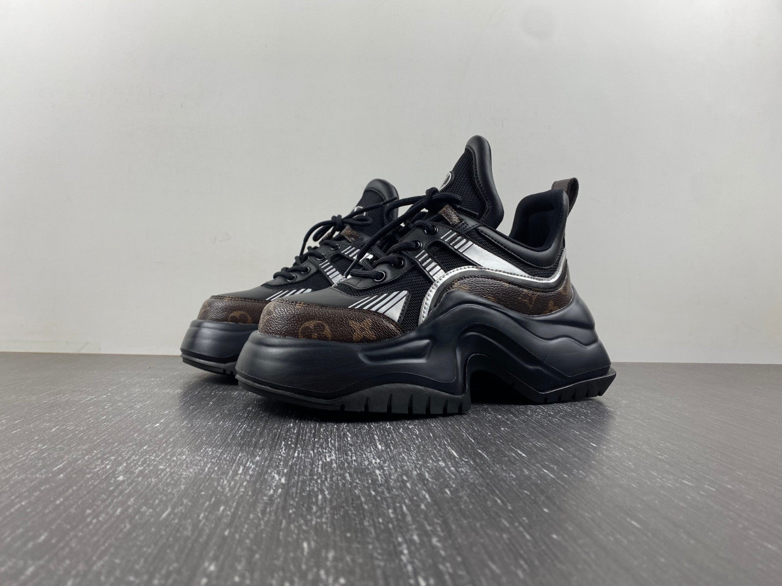 lwe archlight sneakers