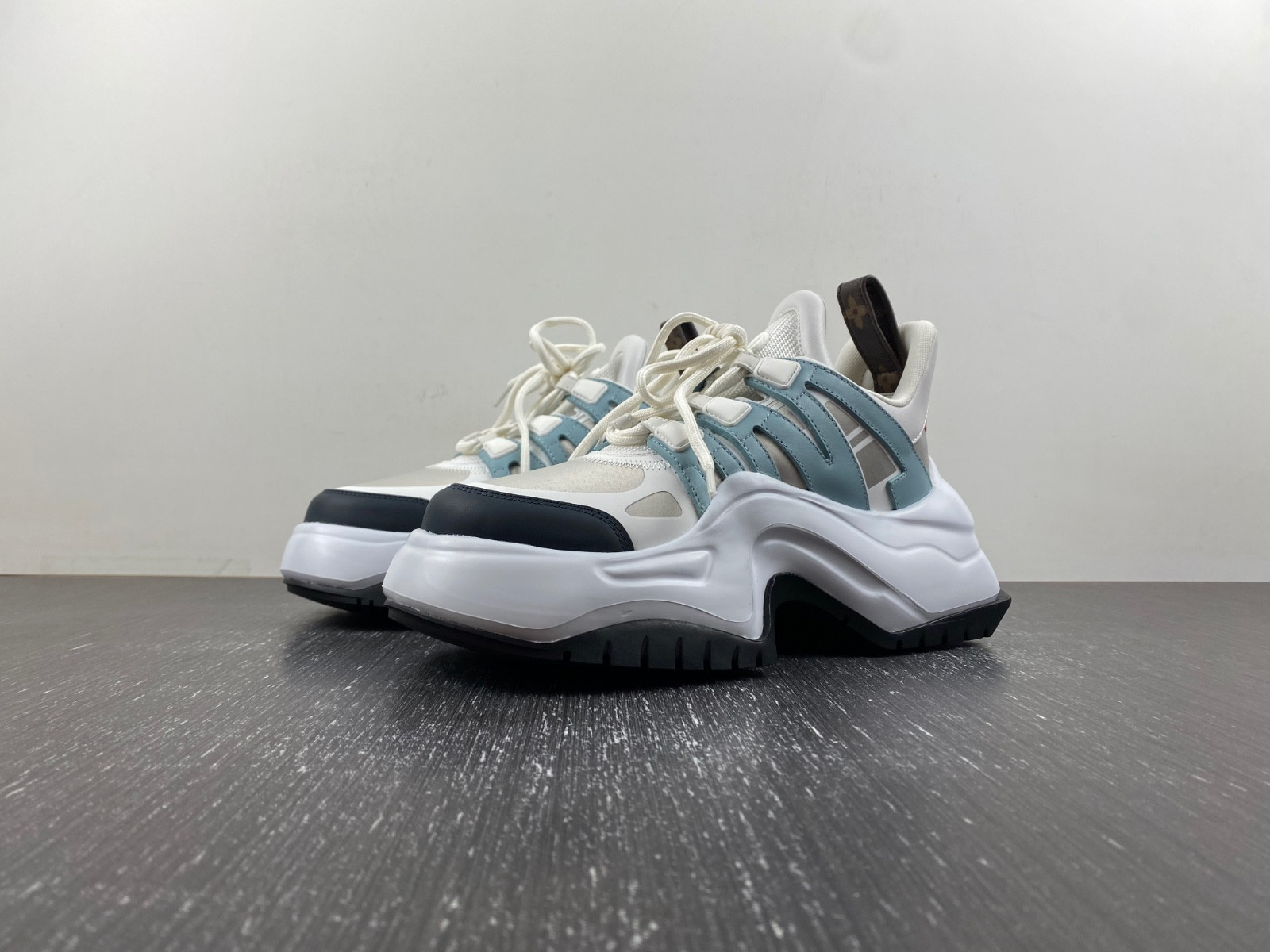 lwe archlight sneakers