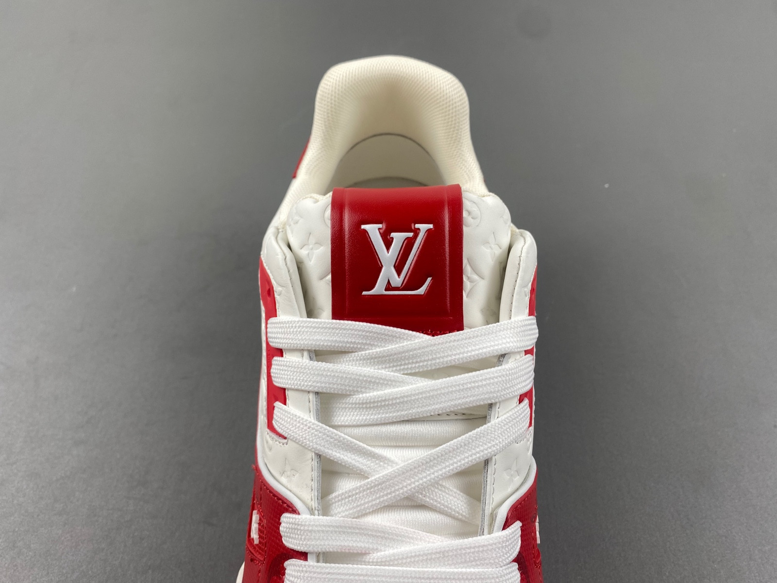 lwe sneaker