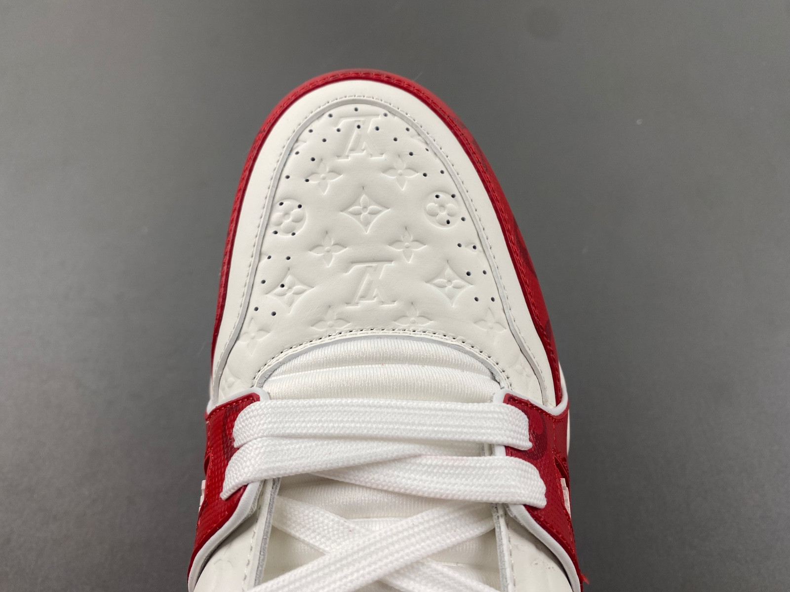 lwe sneaker