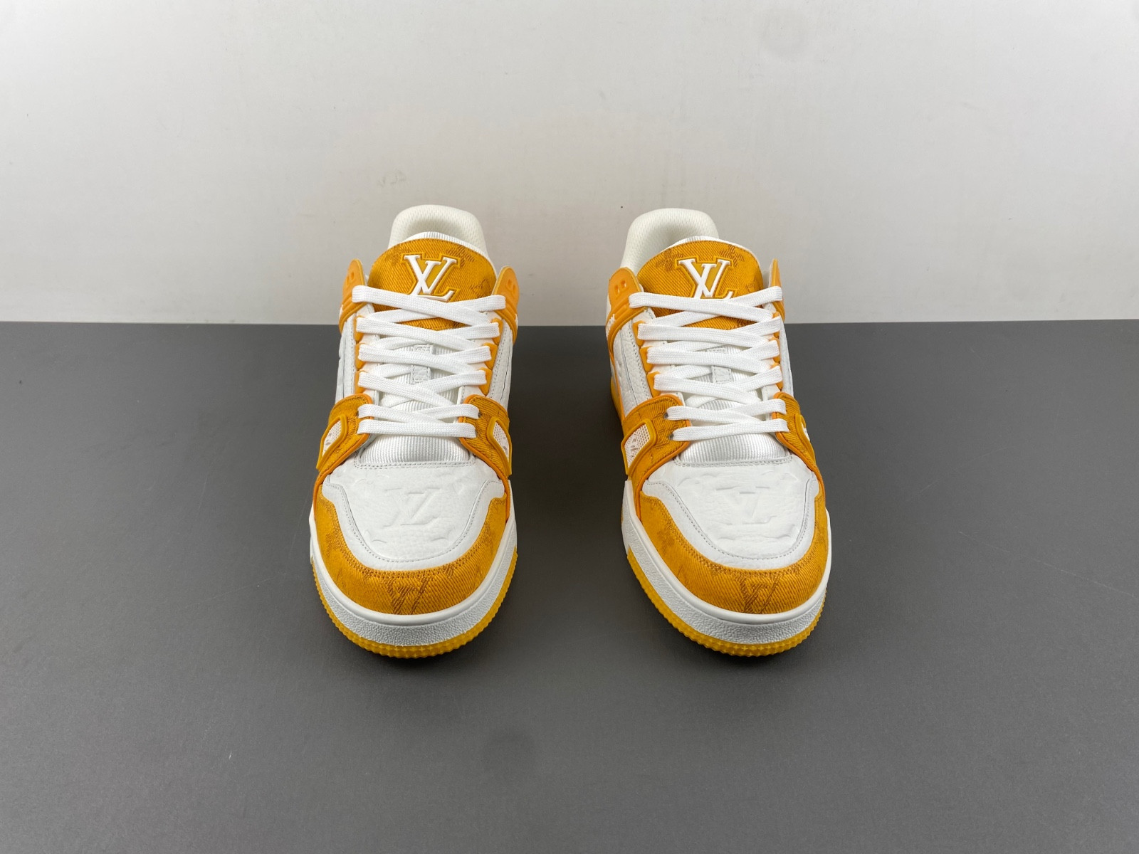 lwe sneaker