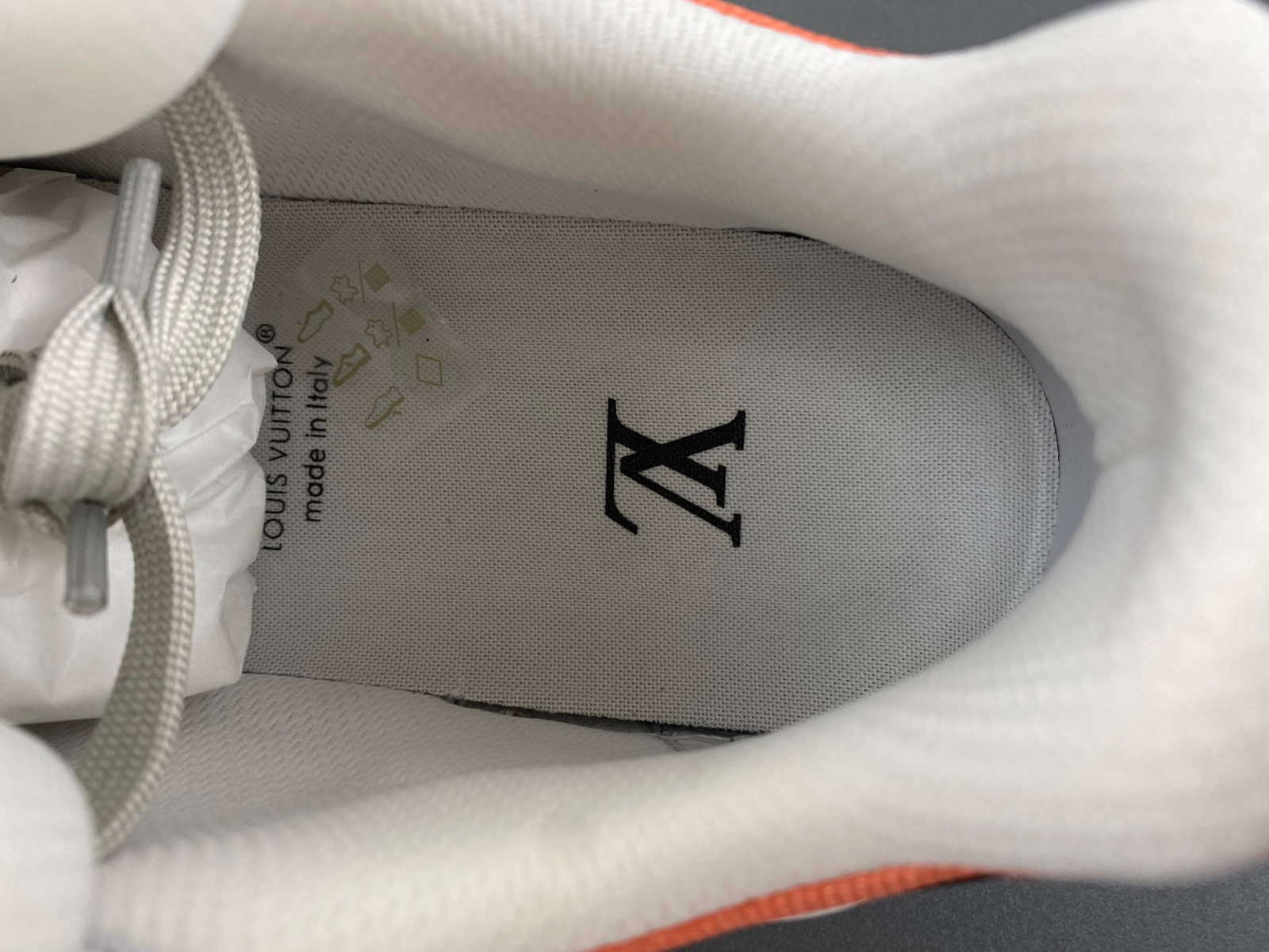 lwe sneaker