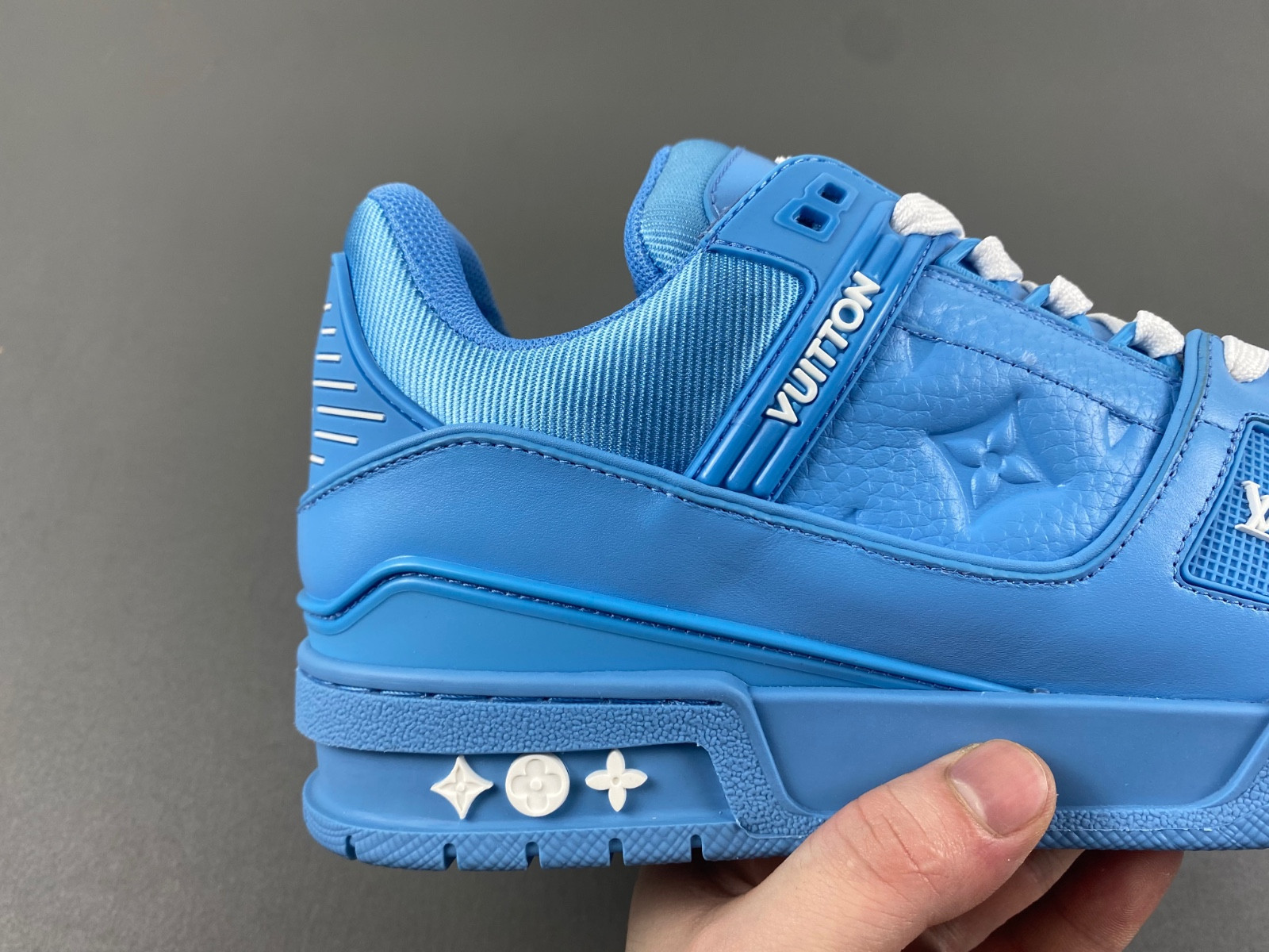 lwe sneaker