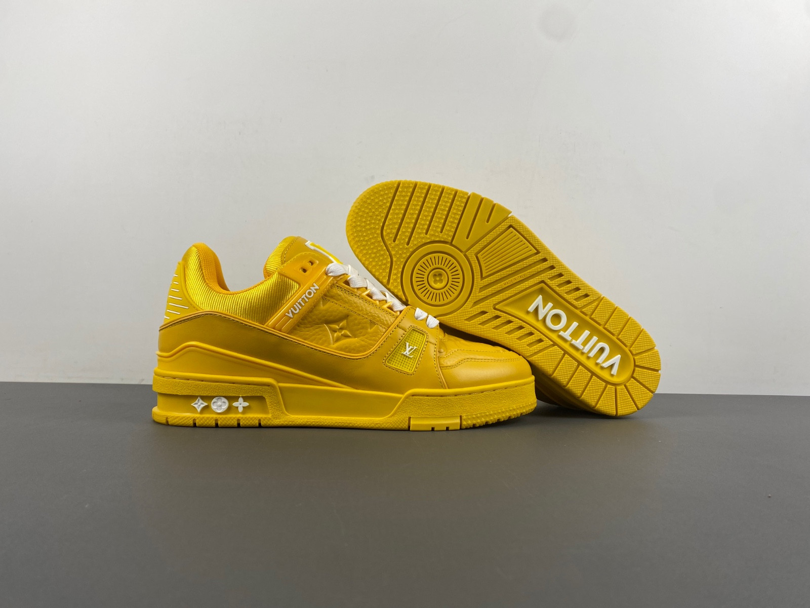 lwe sneaker
