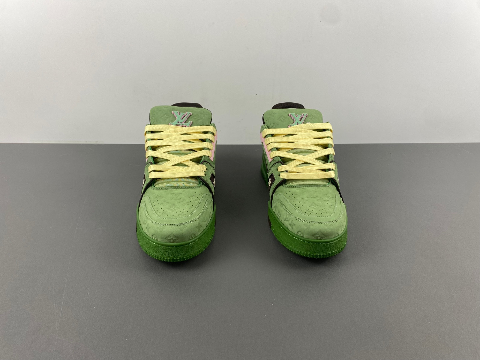 lwe sneaker