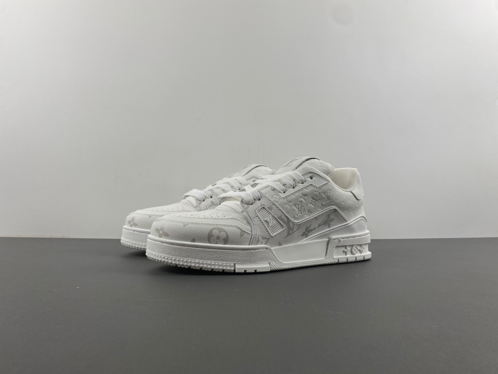 lwe sneaker