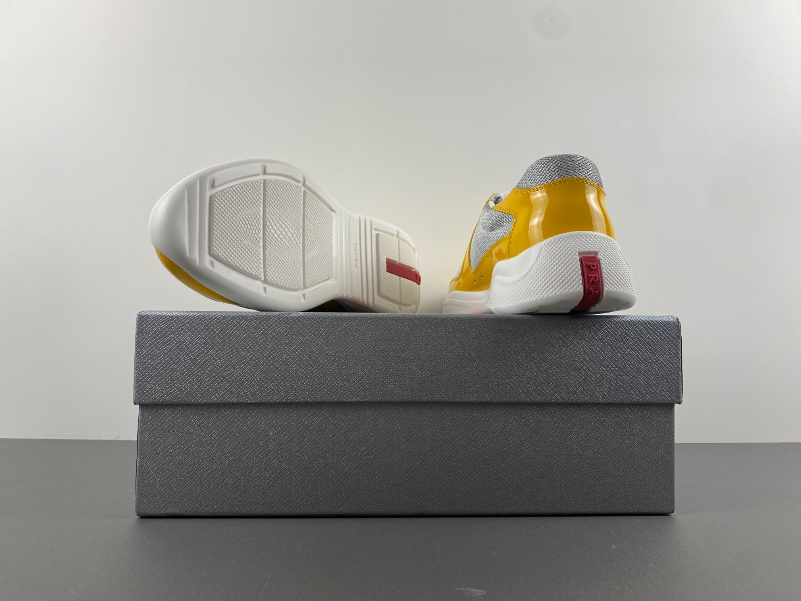 pra sneaker