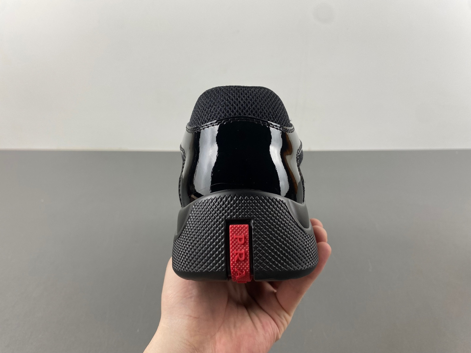 pra sneaker