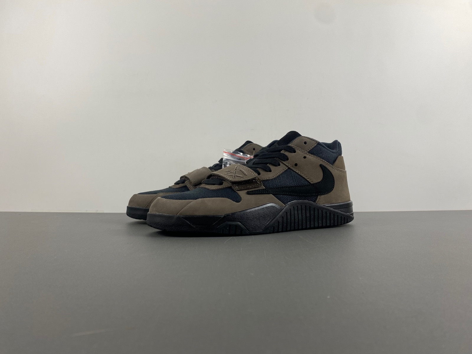 travis scott x jordan jumpman jack tr “dark mocha” fz8117-201