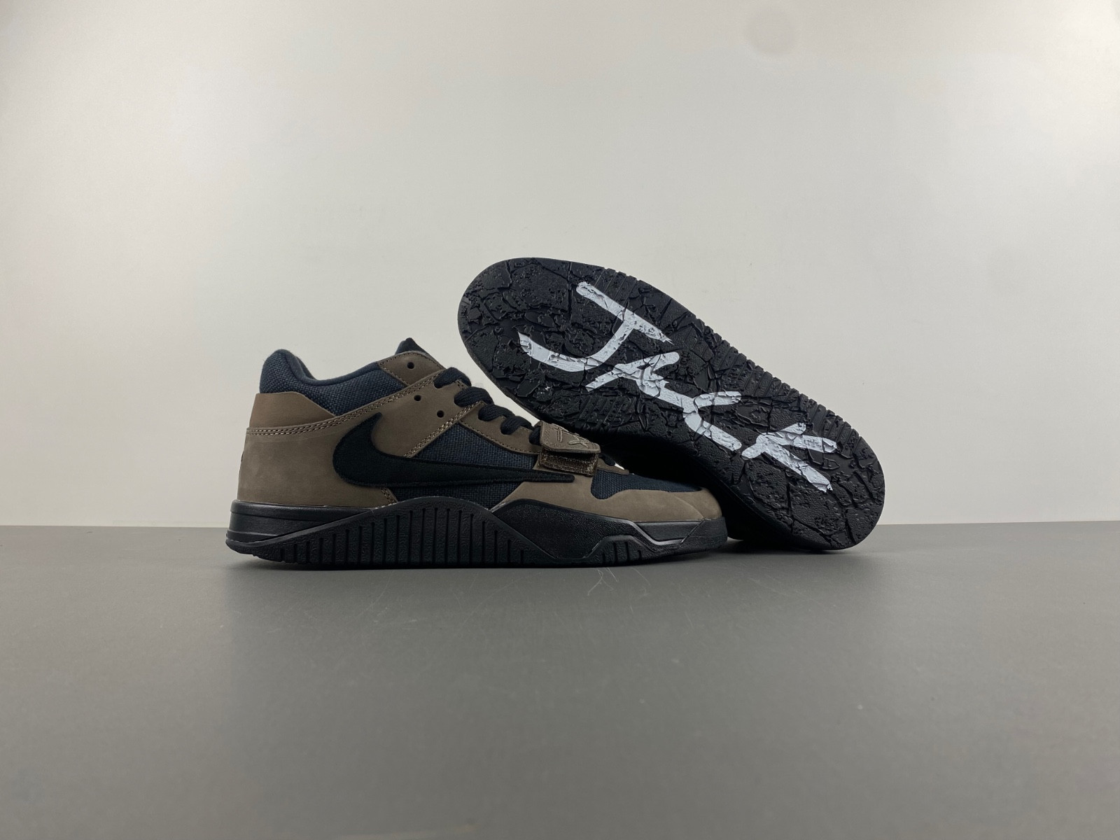 travis scott x jordan jumpman jack tr “dark mocha” fz8117-201