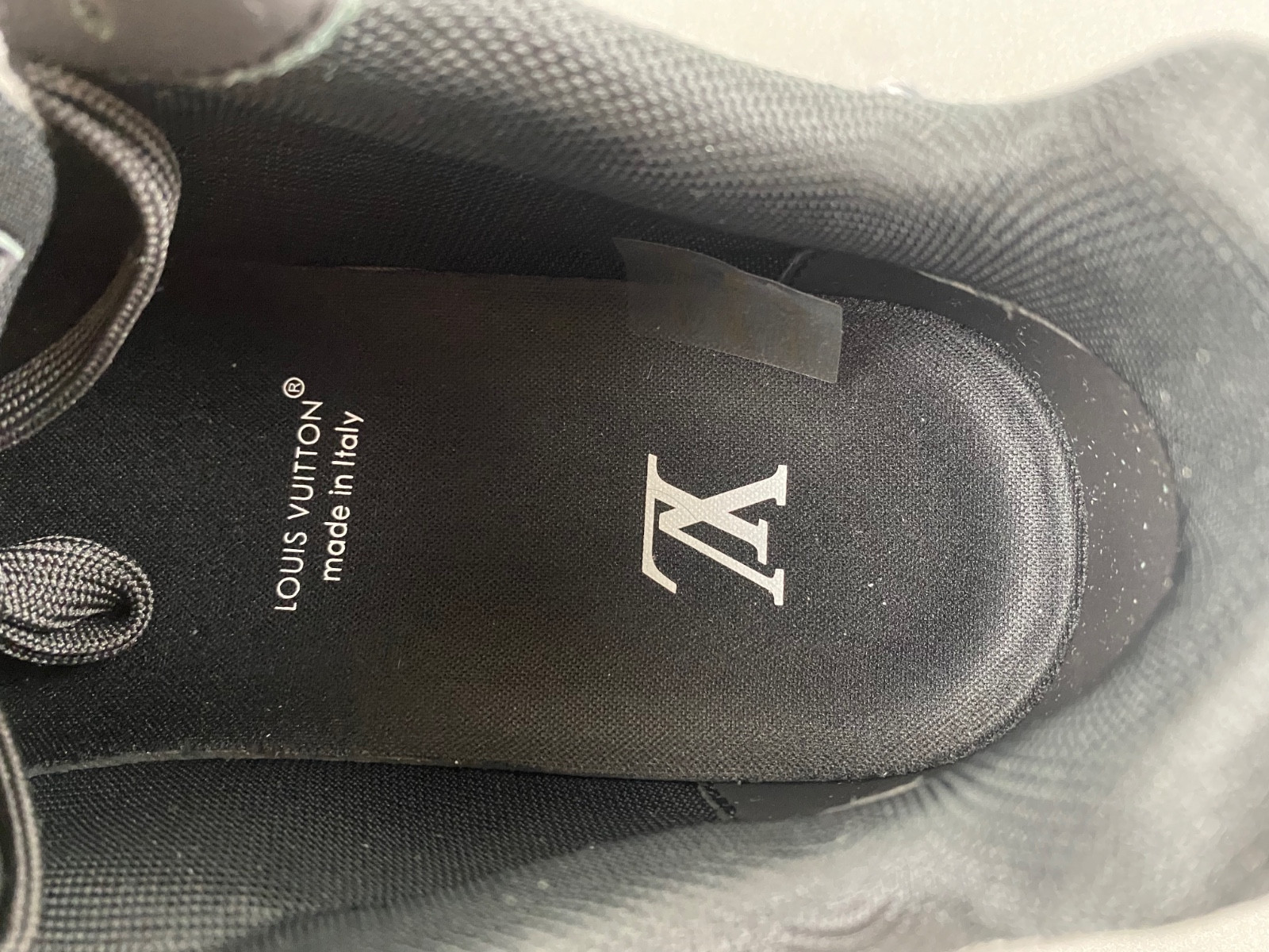 lwe sneaker
