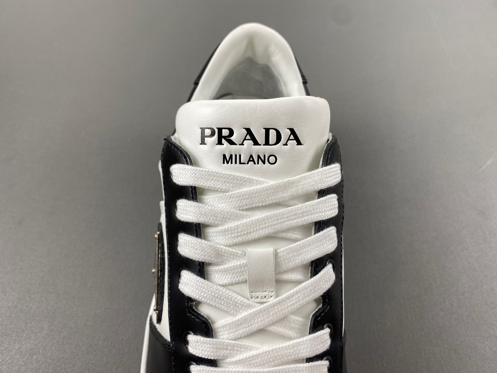 pra sneaker
