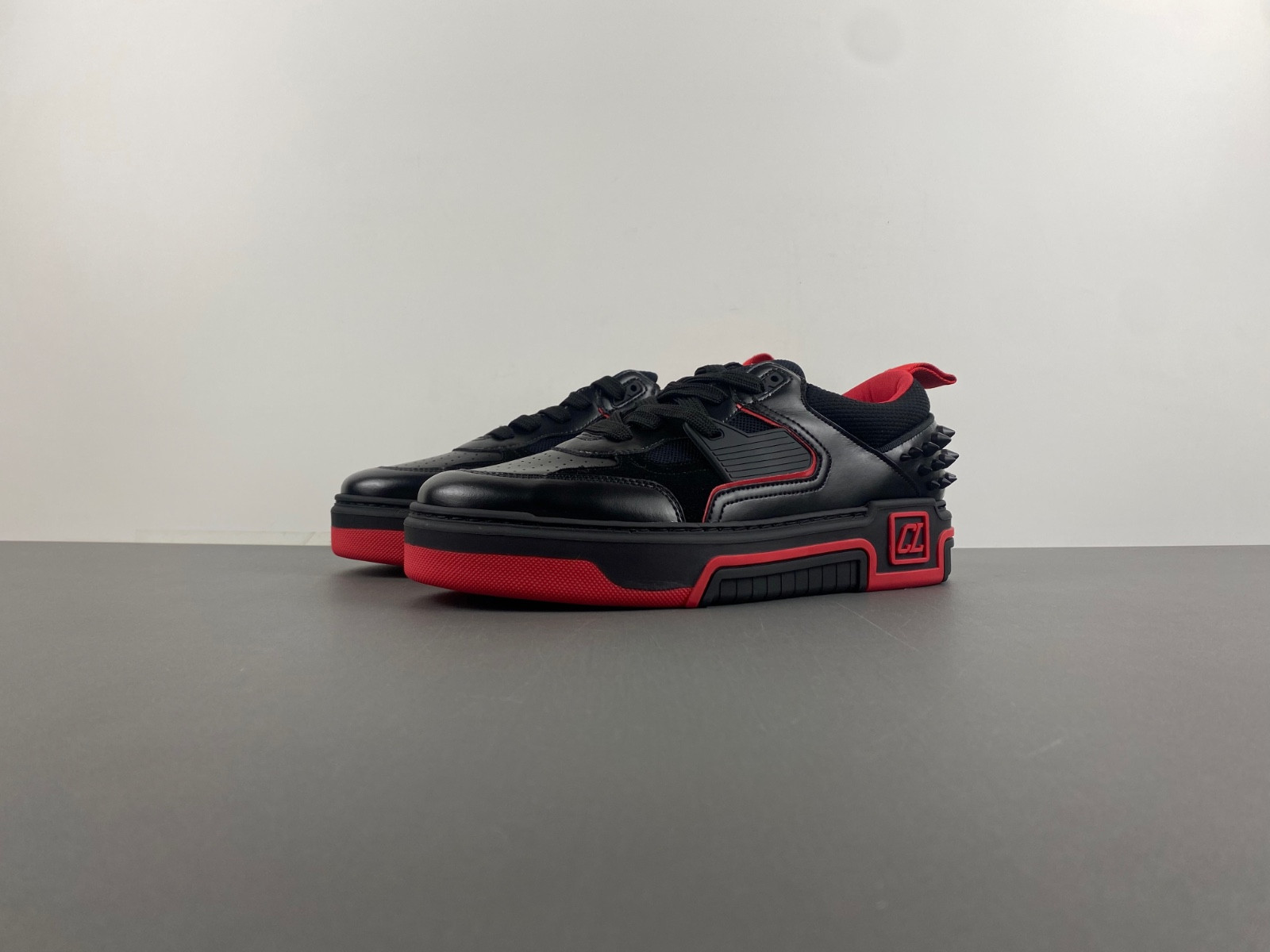 loubouton sneaker