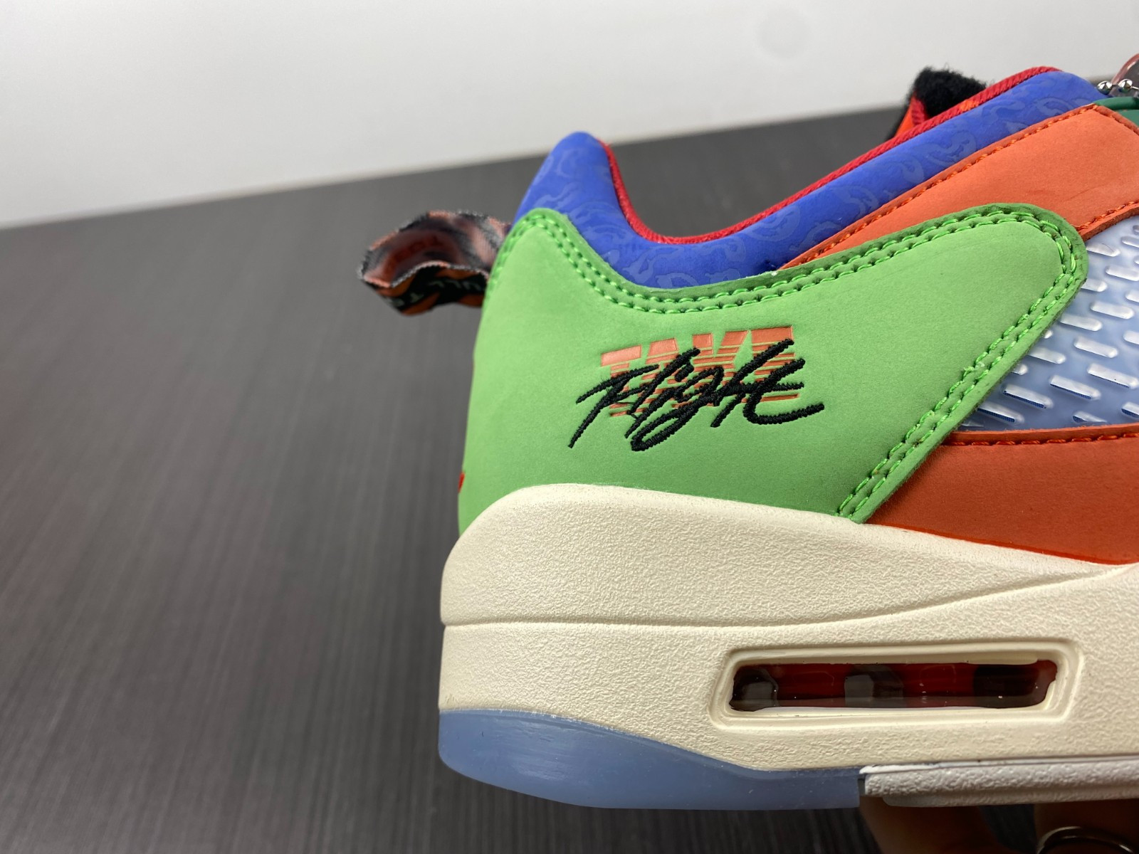 air jordan 5 low doernbecher dr6287-486