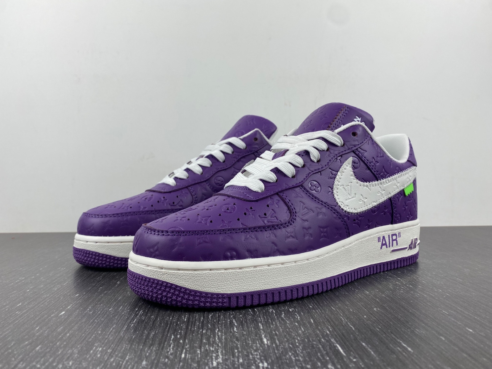 lwe sneaker