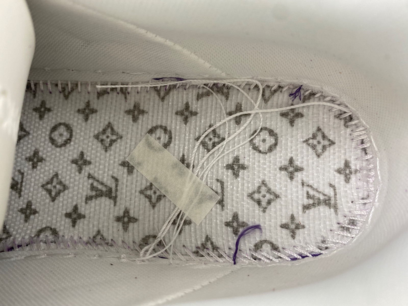 lwe sneaker