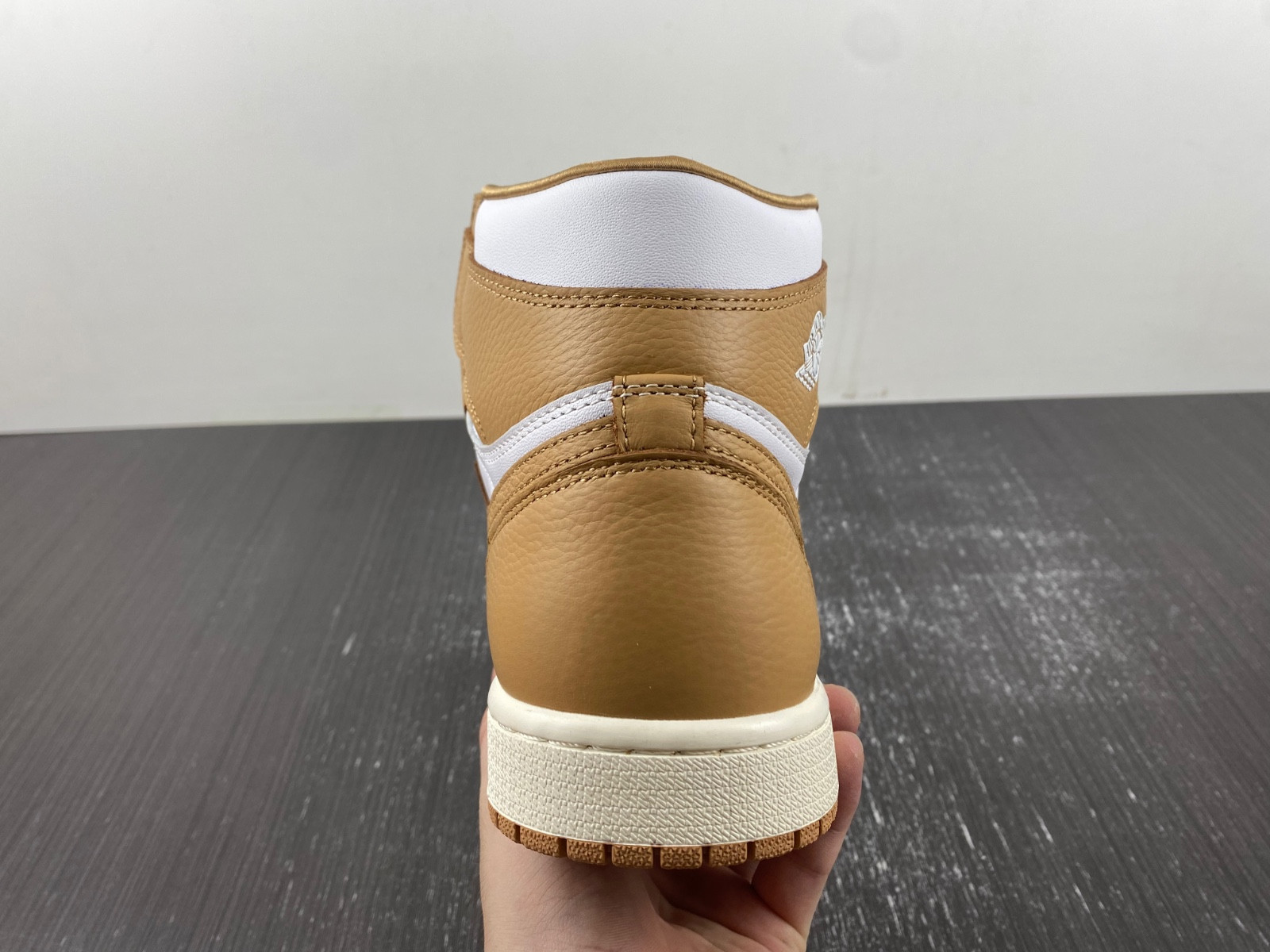 air jordan 1 retro high og "praline" fn6622-201