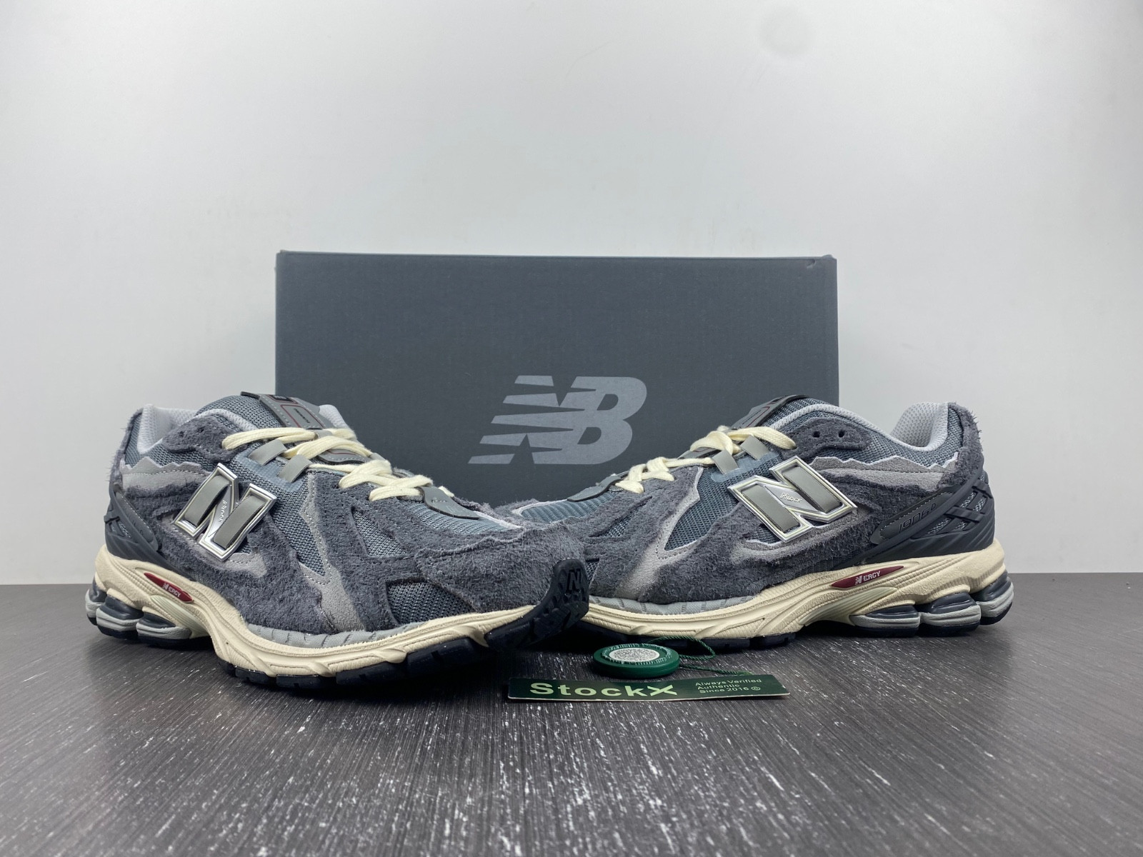 new Ba1an*e 1906d protection pack harbor grey