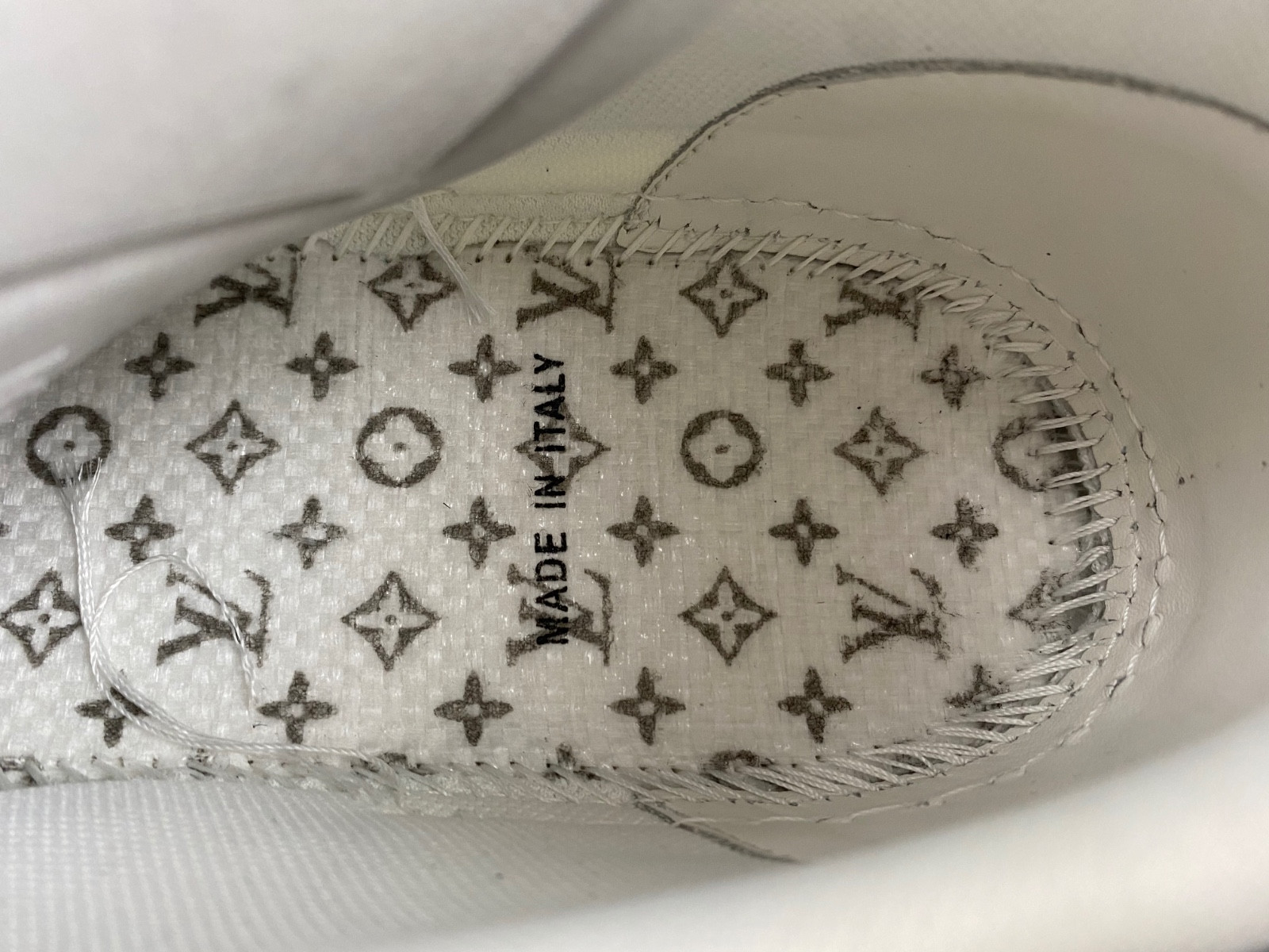 lwe sneaker