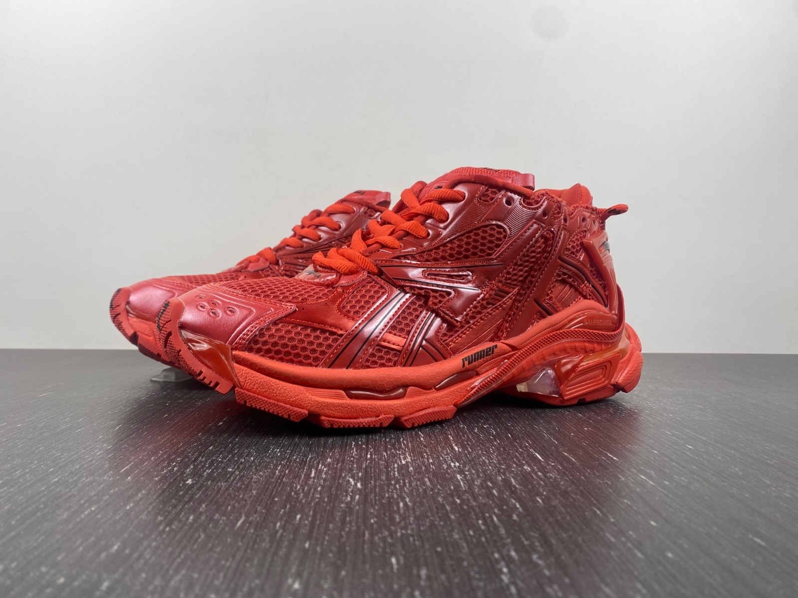 Ba*len*cia*ga 7.0 runner sneaker