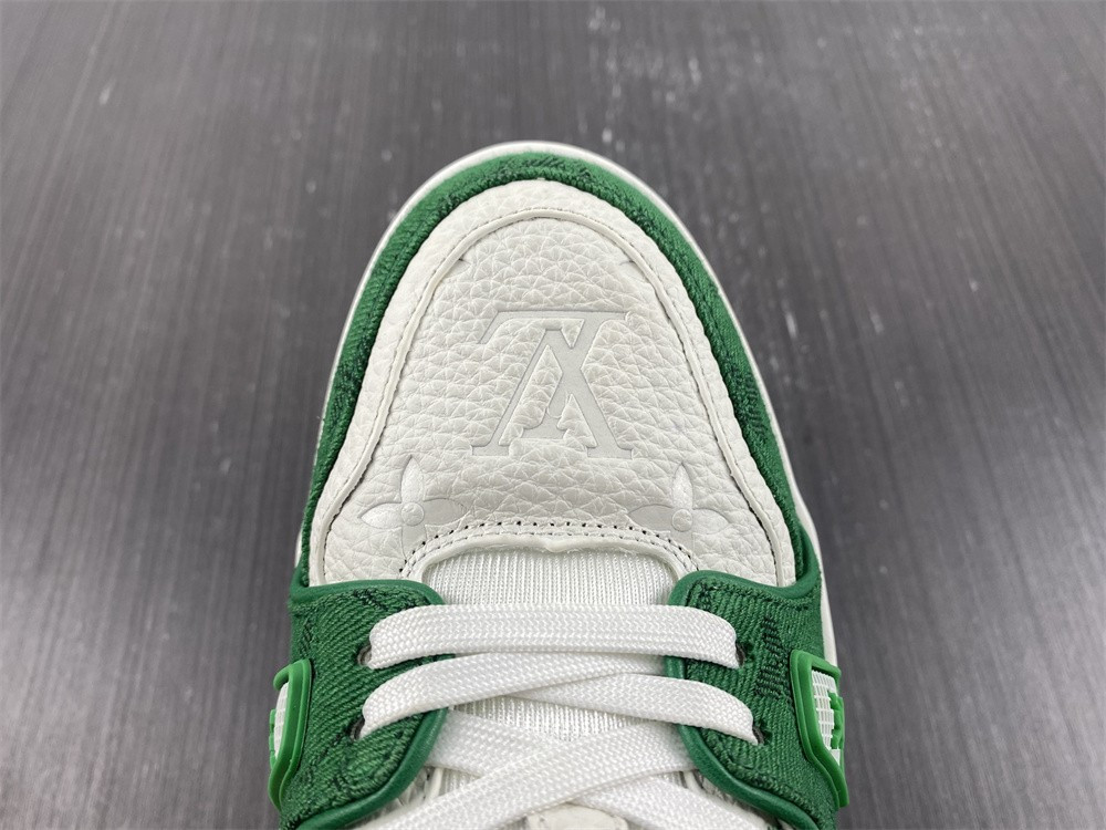 lwe sneaker