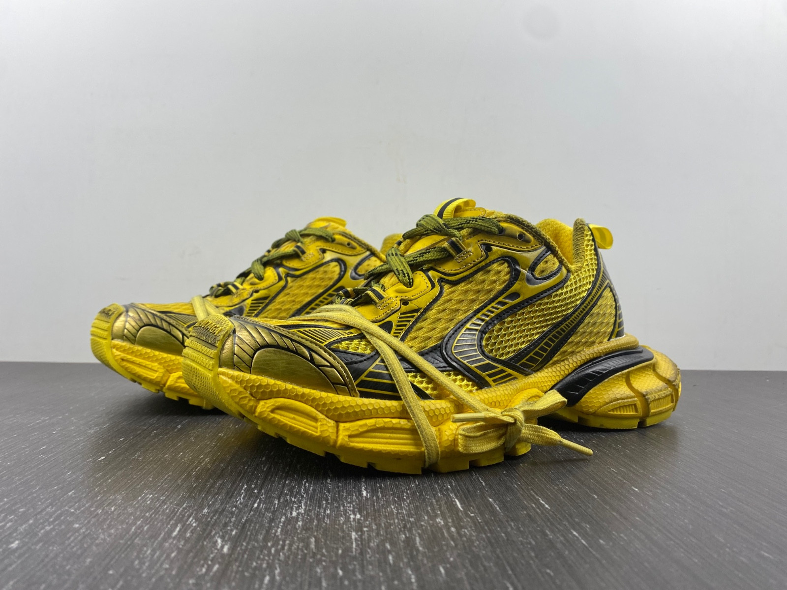 Ba*len*cia*ga men''s 3xl sneaker