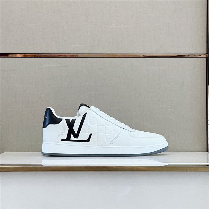lwe sneaker
