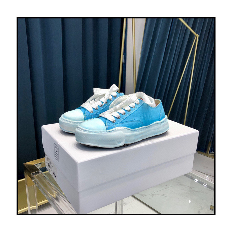 mmy sneaker 0066