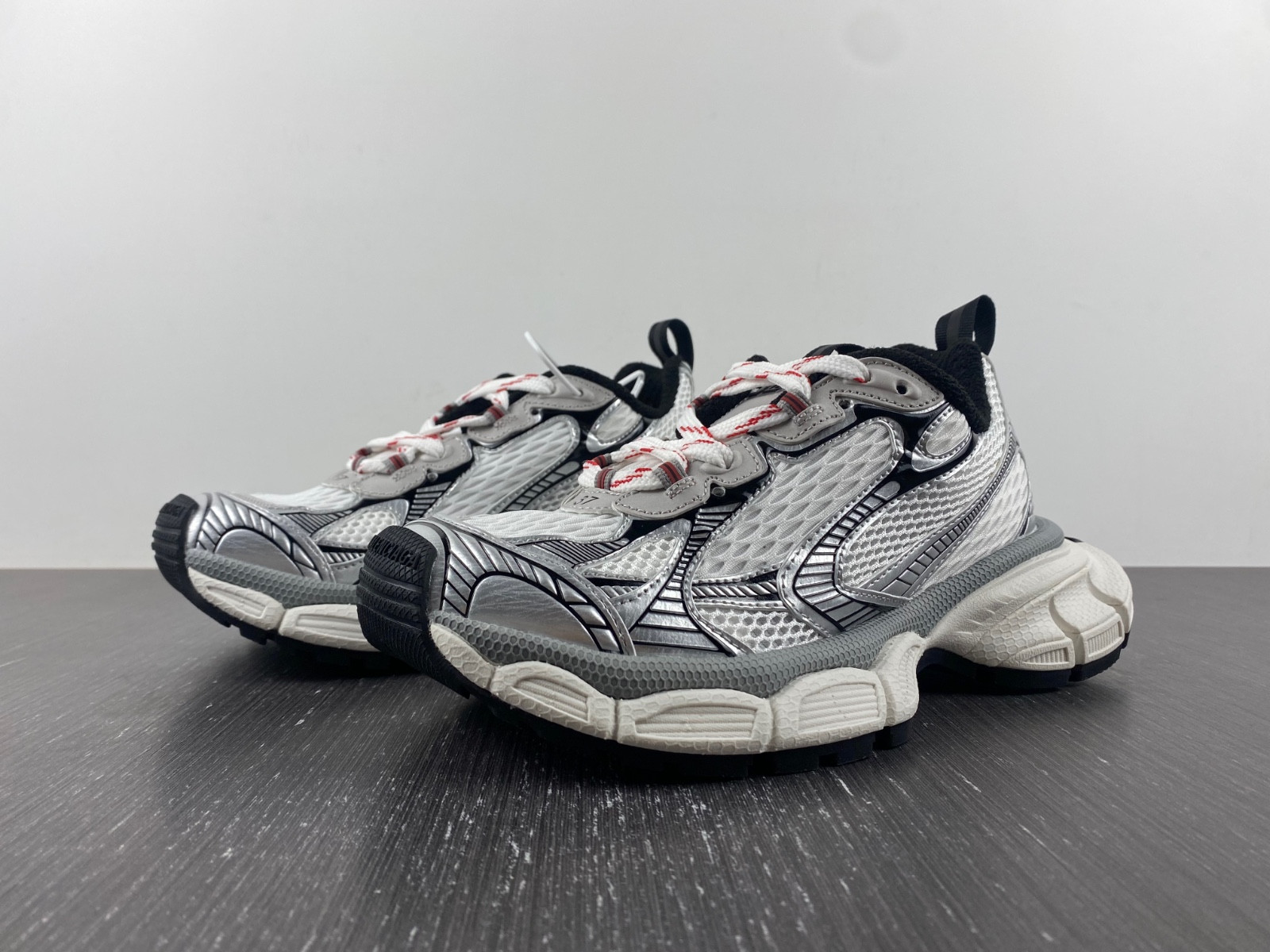 Ba*len*cia*ga men''s 3xl sneaker