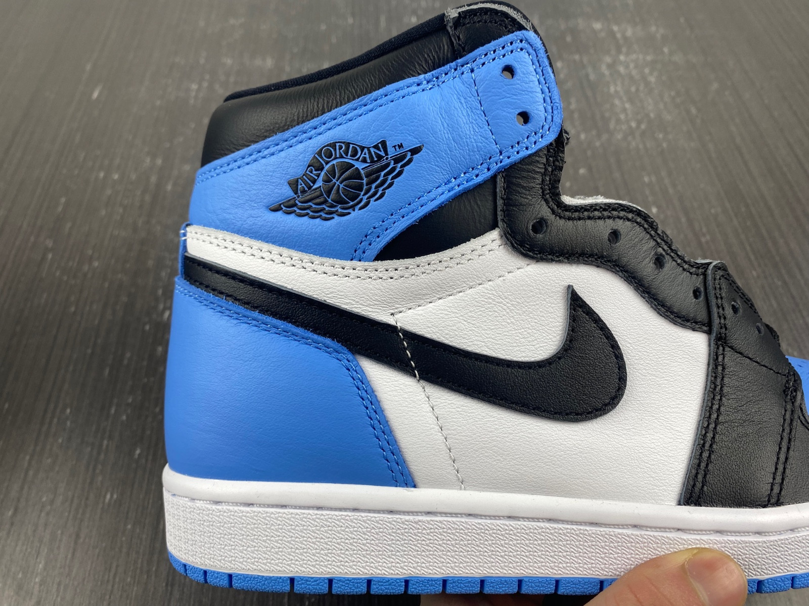 air jordan 1 high og university blue dz5485-400
