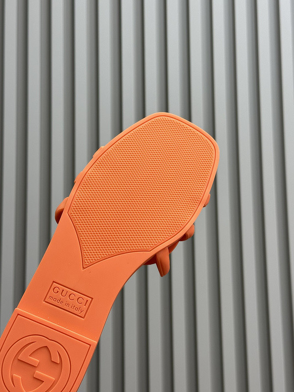 guci slides