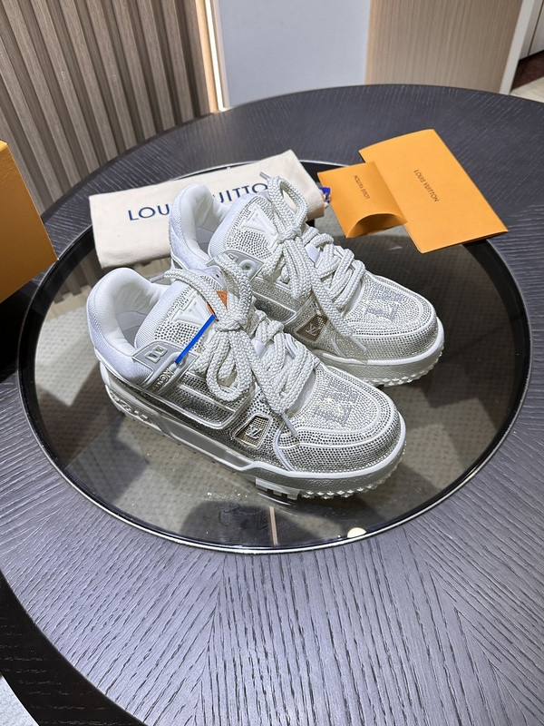 lwe sneaker