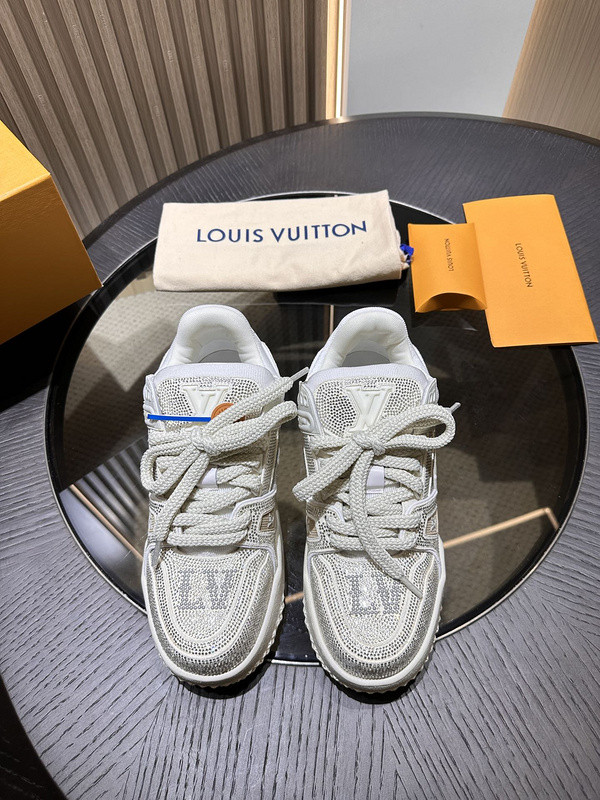 lwe sneaker