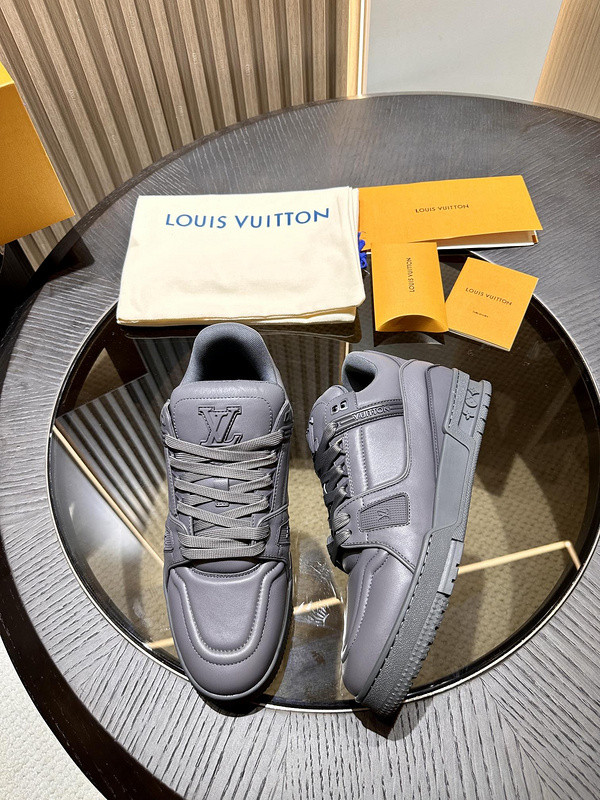 lwe sneaker