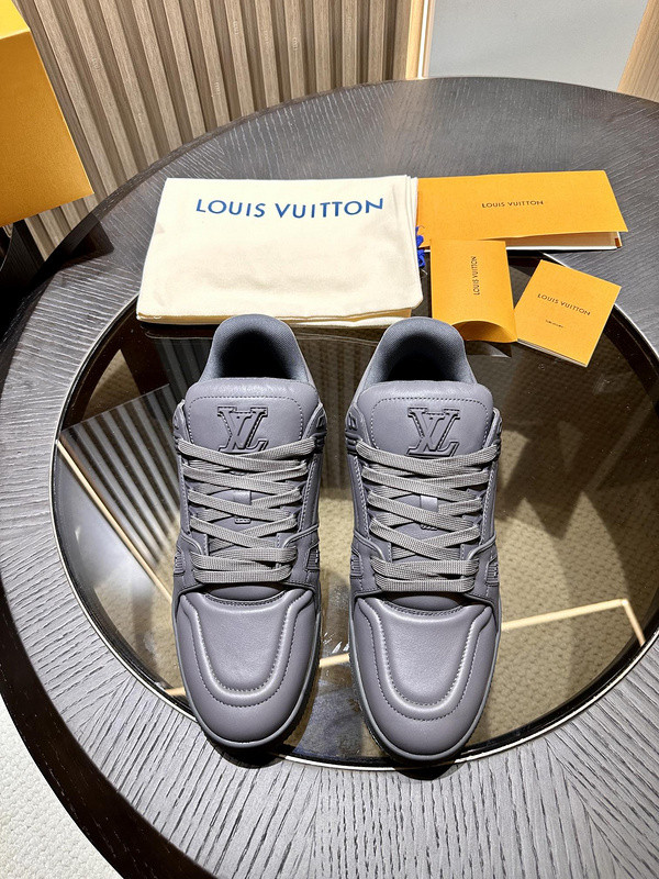 lwe sneaker