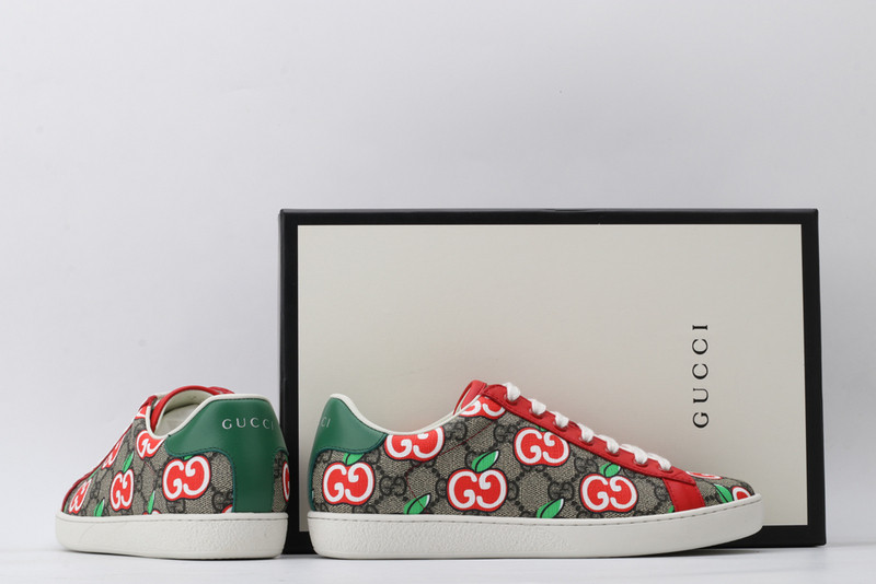 G*u*i sneaker