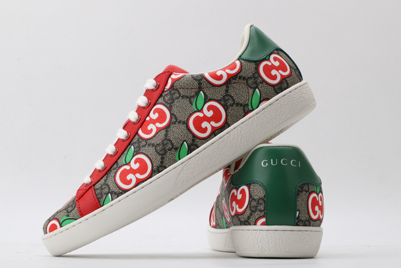 G*u*i sneaker