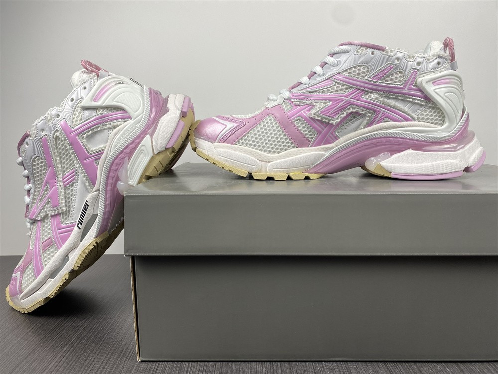Ba*len*cia*ga runner sneaker 677402w3rb39059