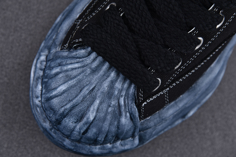 mmy sneaker 0011