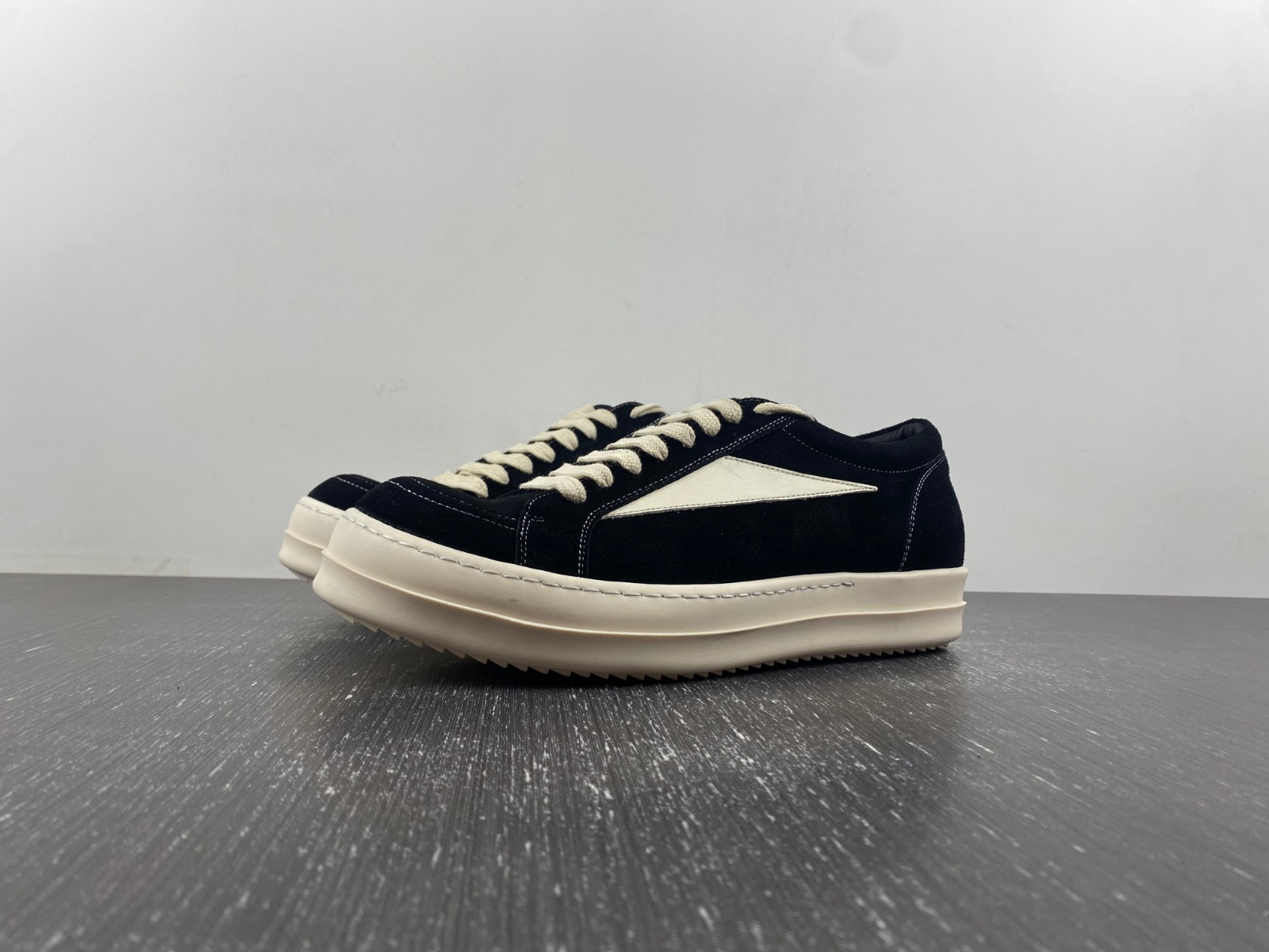 r1ck 0wens sneaker