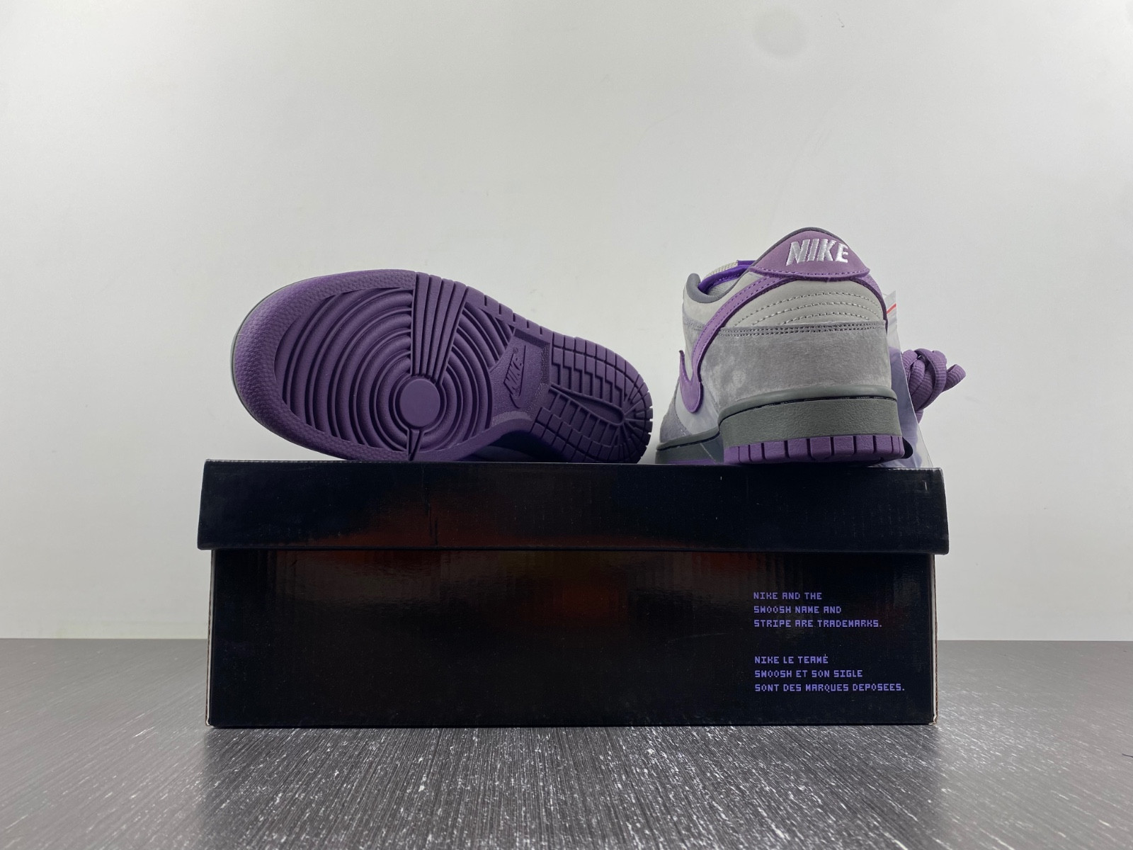 dunk sb low purple pigeon 304292-051