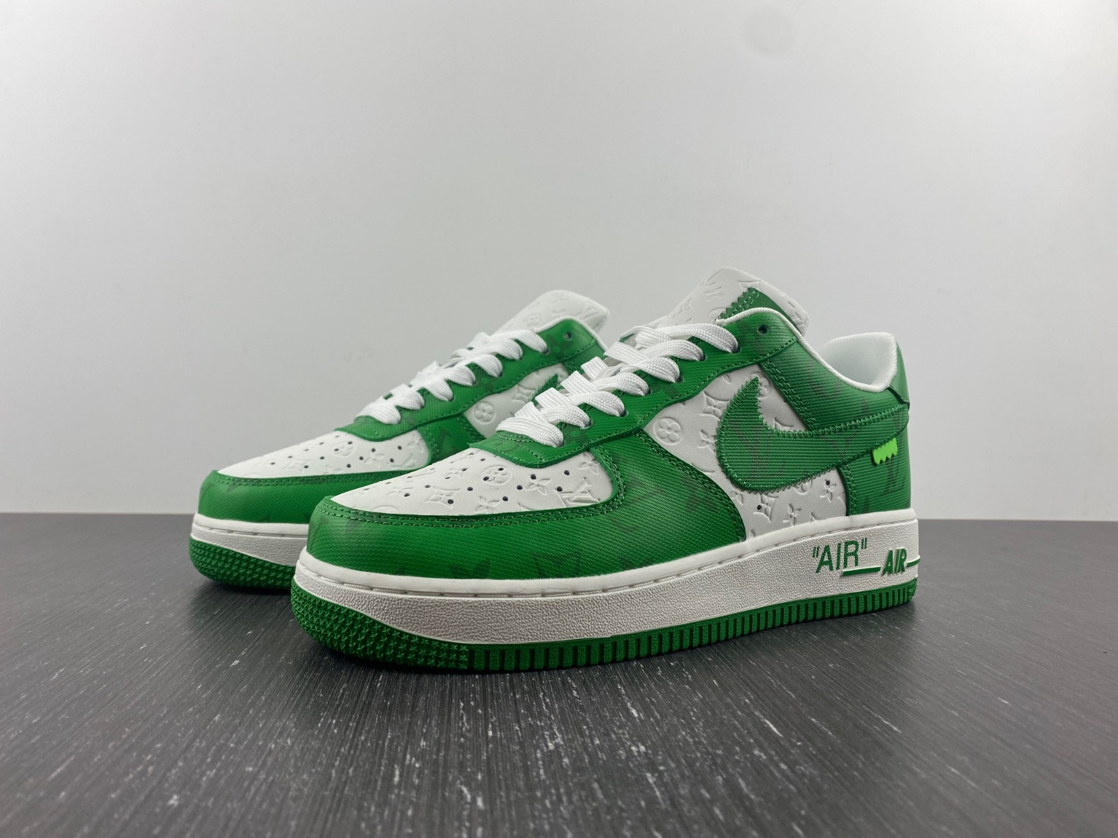 lwe sneaker