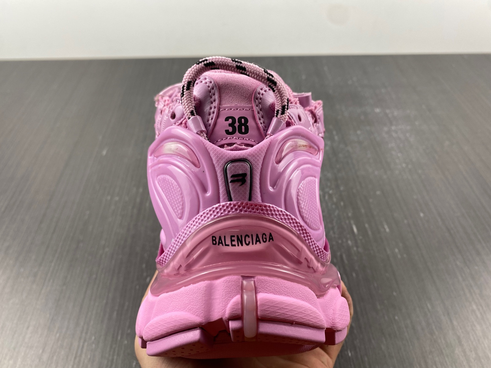 Ba*len*cia*ga runner sneaker