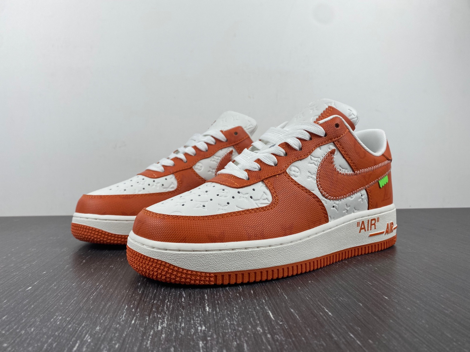 lwe sneaker