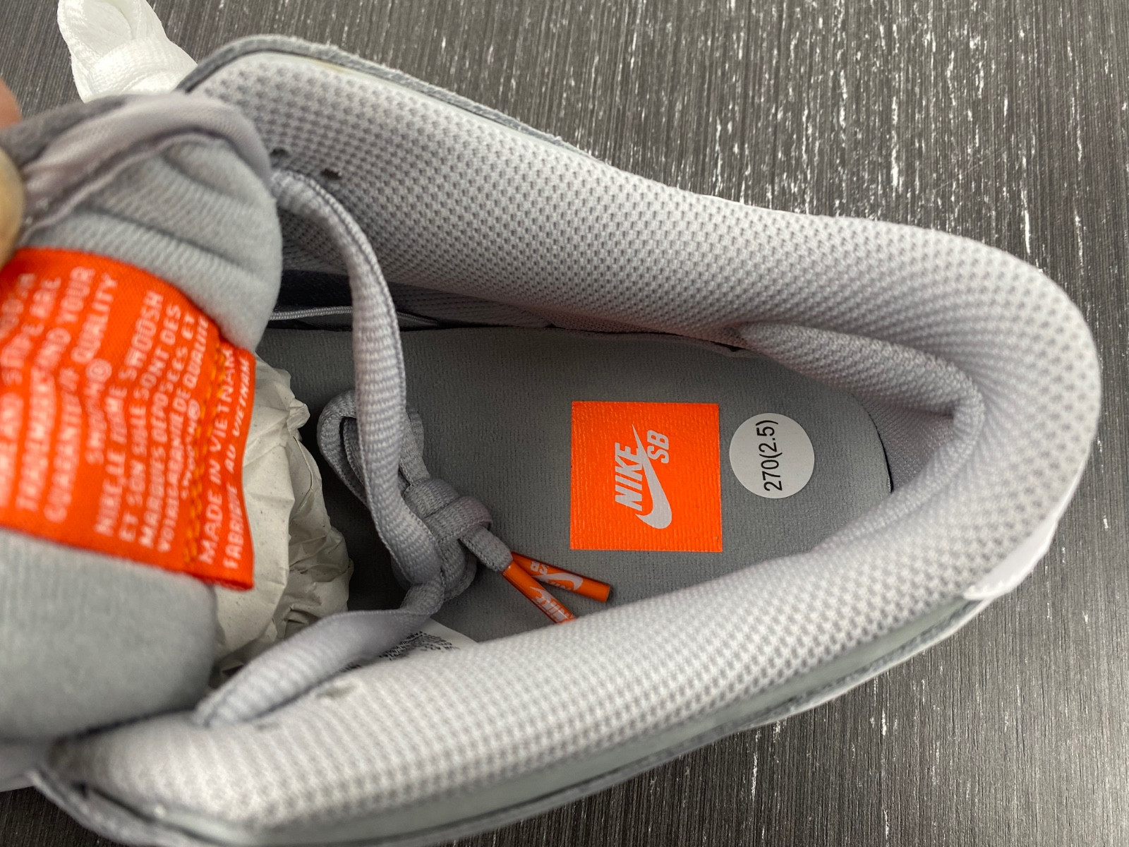 nike sb dunk low pro iso orange label wolf grey gum dv5464-001